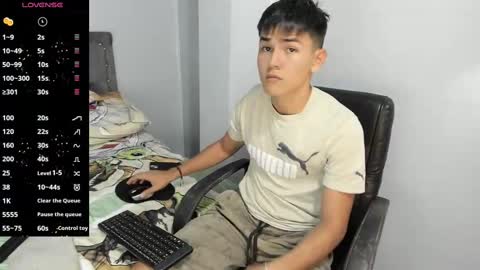 Snapshot of jacobb_lee chatting on February 13, 8:13 pm Jacob Lee online show from February 13, 8:13 pm