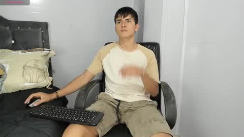 Snapshot of jacobb_lee chatting on March 10, 9:18 pm Jacob Lee online show from March 10, 9:18 pm