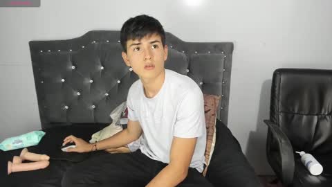 Snapshot of jacobb_lee chatting on March 12, 8:52 pm Jacob Lee online show from March 12, 8:52 pm