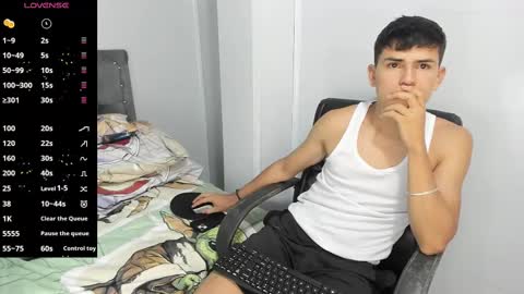 Snapshot of jacobb_lee chatting on February 14, 9:43 pm Jacob Lee online show from February 14, 9:43 pm