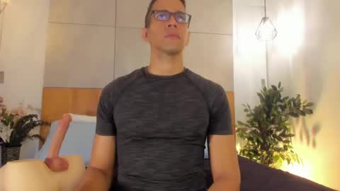 jacobdraven online show from June 9, 3:52 am