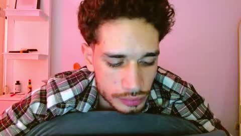 Snapshot of jacobmurphy2103 chatting on September 20, 5:46 pm Robin will only be on weekends if you want to see Jacob follow Dante DM online show from September 20, 5:46 pm