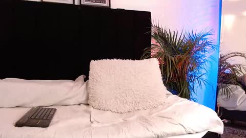 Jaiden online show from December 2, 7:11 am