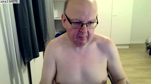 Jake2309 online show from March 24, 8:13 pm