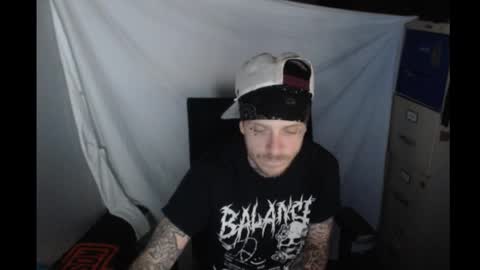 showingitoff online show from December 19, 6:10 am