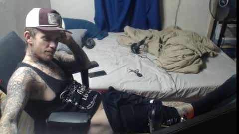 showingitoff online show from November 15, 4:25 am