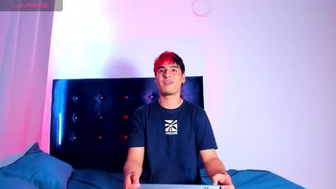 jake_jacksoon online show from February 15, 8:01 pm