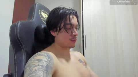 jake_murphy online show from December 16, 4:45 am