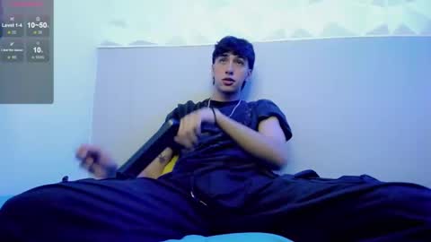 jake_tripp online show from November 18, 4:05 am