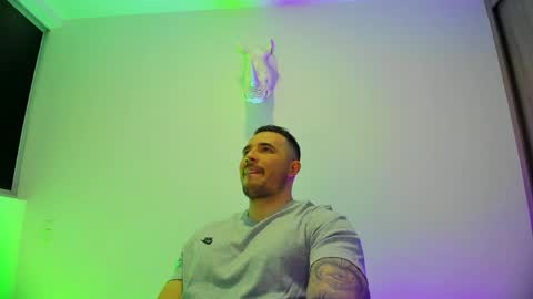 jakestone_1 online show from April 16, 1:16 am