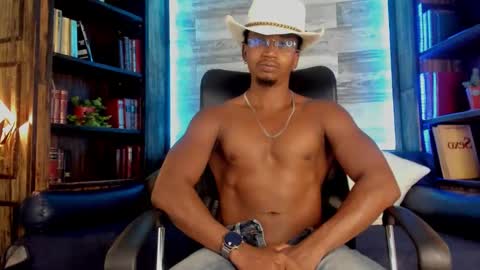 Snapshot of jamalmyst_ chatting on October 13, 12:16 am online show from October 13, 12:16 am