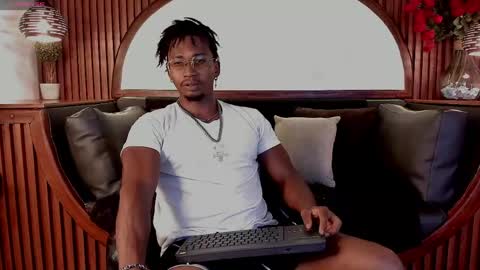   online show from June 1, 7:58 pm
