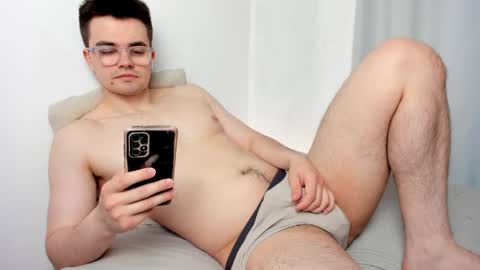 Hey there Im Jame online show from April 22, 5:46 am