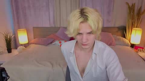 JameMiller online show from April 23, 6:40 am