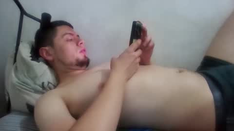 james_200100 online show from March 24, 7:29 pm