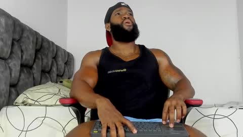 Snapshot of james_bbcmuscle chatting on October 3, 12:32 pm James BBC online show from October 3, 12:32 pm