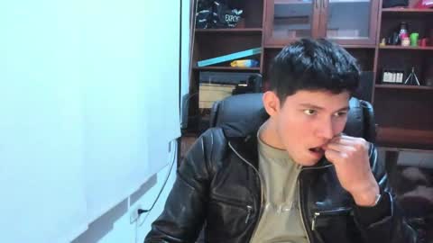 Snapshot of james_cr chatting on February 2, 2:59 am james_cr online show from February 2, 2:59 am