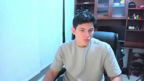 Snapshot of james_cr chatting on February 5, 4:16 am james_cr online show from February 5, 4:16 am