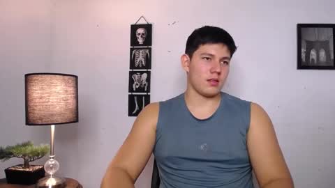 james_cr online show from November 20, 2:22 am