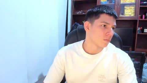 Snapshot of james_cr chatting on February 22, 9:42 pm james_cr online show from February 22, 9:42 pm