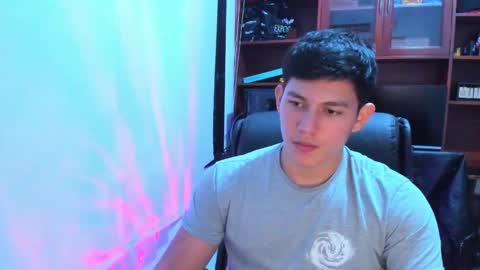 Snapshot of james_cr chatting on February 4, 3:11 am james_cr online show from February 4, 3:11 am