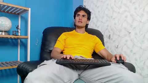 james_morrisonm online show from April 21, 1:39 pm