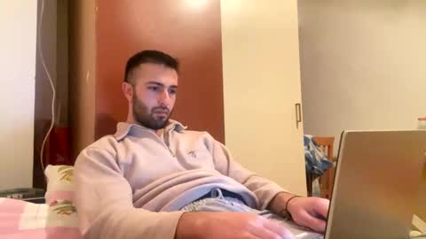 Snapshot of jamessandt chatting on February 11, 6:44 pm jamessandt online show from February 11, 6:44 pm