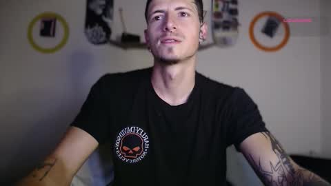 jamesss____ online show from November 17, 10:07 am