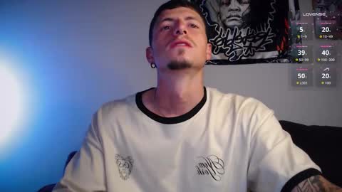 Snapshot of jamesss____ chatting on September 21, 1:50 am jamesss____ online show from September 21, 1:50 am