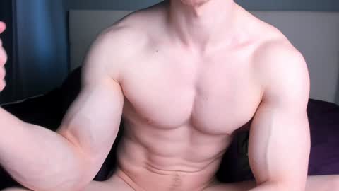 Snapshot of jamesstong chatting on December 31, 9:10 am James Strong online show from December 31, 9:10 am