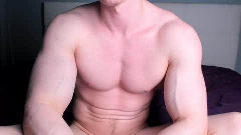 Snapshot of jamesstong chatting on January 15, 11:19 pm James Strong online show from January 15, 11:19 pm