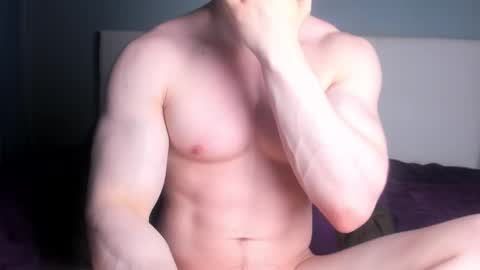 Snapshot of jamesstong chatting on September 24, 1:05 am James Strong online show from September 24, 1:05 am