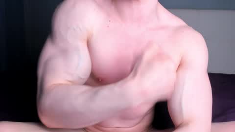 Snapshot of jamesstong chatting on February 22, 10:15 pm James Strong online show from February 22, 10:15 pm
