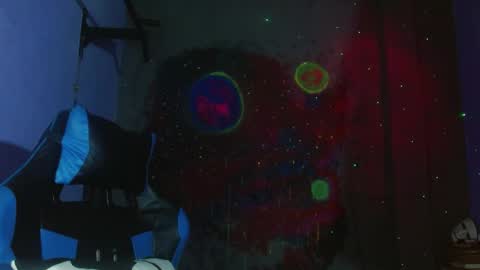 Snapshot of jammes_owen chatting on February 17, 5:14 am Jammes. online show from February 17, 5:14 am