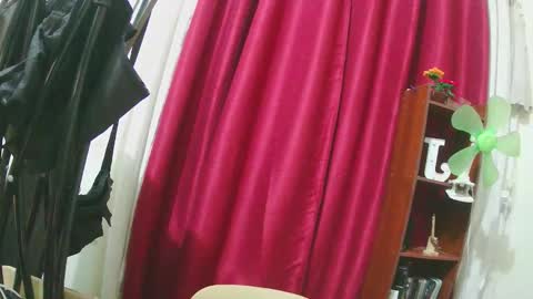 Snapshot of janenjay_1 chatting on October 4, 2:33 pm Jan 1 online show from October 4, 2:33 pm