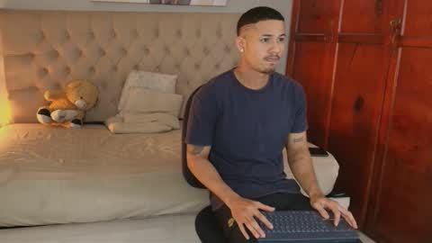 janomar01 online show from March 8, 2:54 pm