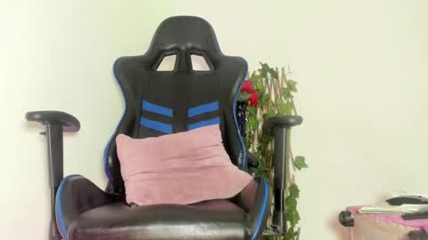 Snapshot of jansel_guerra chatting on October 18, 4:56 pm jansel_guerra online show from October 18, 4:56 pm