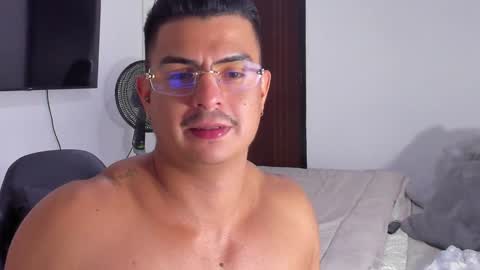 Snapshot of jasperbrooksx chatting on January 16, 5:21 am JBrooksXx online show from January 16, 5:21 am