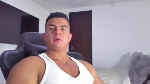 Snapshot of jasperbrooksx chatting on March 7, 9:48 pm JBrooksXx online show from March 7, 9:48 pm