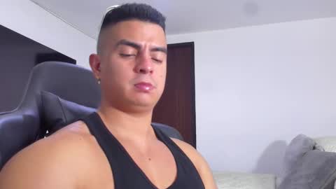 Snapshot of jasperbrooksx chatting on March 11, 10:09 pm JBrooksXx online show from March 11, 10:09 pm