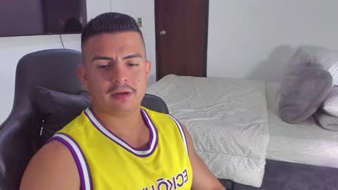 Snapshot of jasperbrooksx chatting on February 5, 7:31 pm JBrooksXx online show from February 5, 7:31 pm