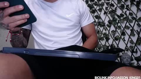 Snapshot of jasson_king01 chatting on October 6, 11:59 am JKing online show from October 6, 11:59 am