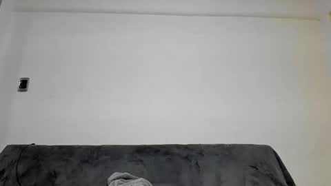 Javier  online show from April 24, 11:51 pm