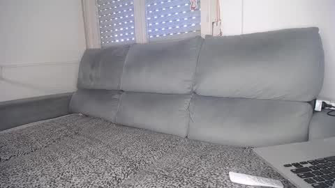 Javier  online show from December 18, 7:52 pm