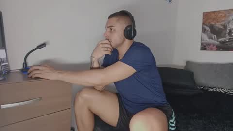 Javier online show from April 23, 9:28 pm