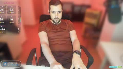 javierduro24 online show from May 3, 1:36 pm