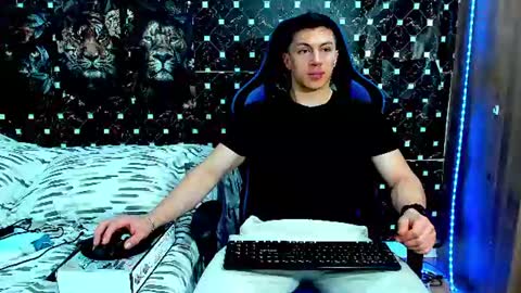 Javier online show from July 19, 10:16 pm