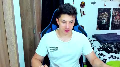 Javier online show from February 17, 5:32 pm