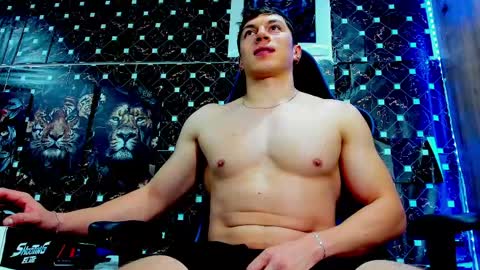 Javier online show from May 30, 5:18 am
