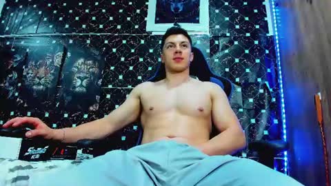 Javier online show from June 25, 4:37 am